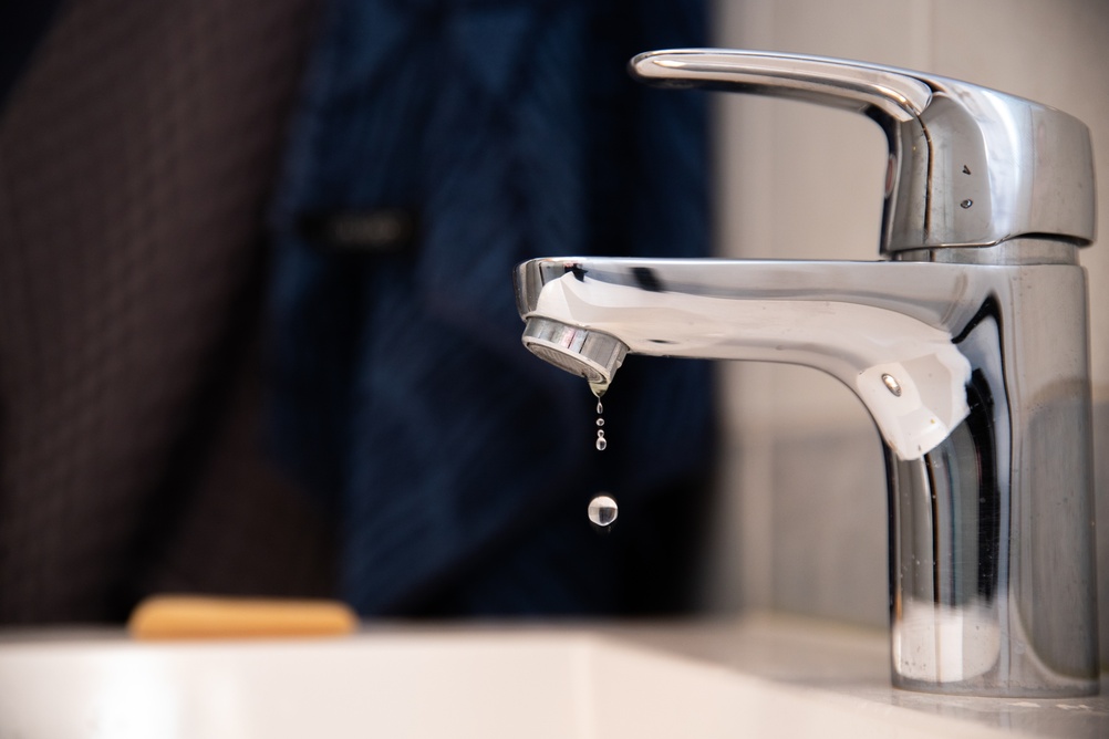 bathroom sink leaking